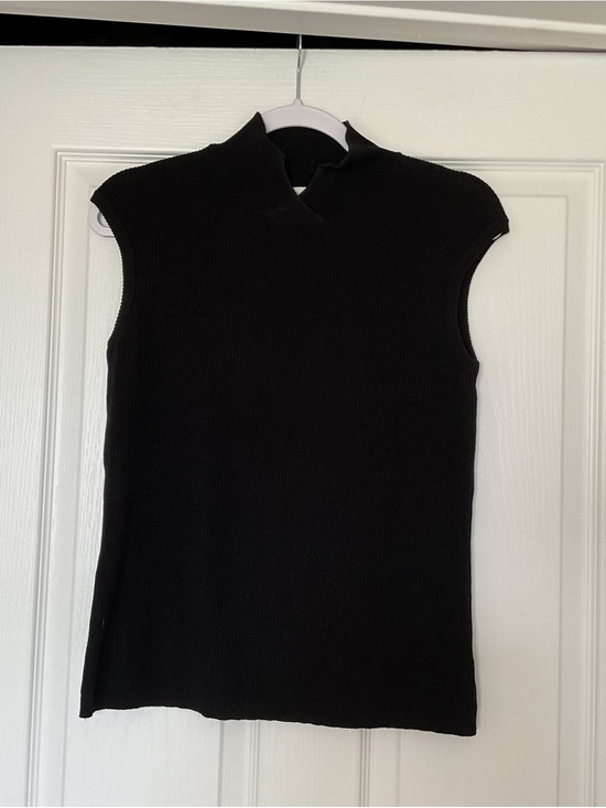 Coldwater Creek Tops - Coldwater Creek Black Ribbed Sleeveless Mock Neck Shell, silk